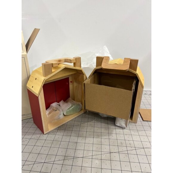 Pottery Barn Kids Augusta Farm Set Wooden Barn With Accessories - Picture 5 of 9